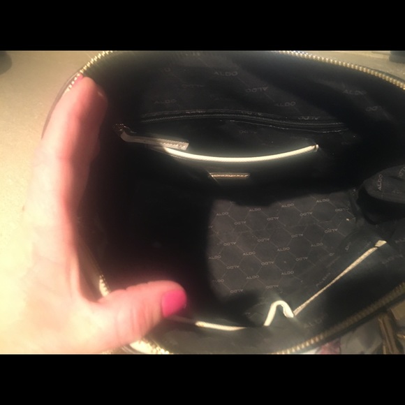 Handbag - Picture 5 of 5